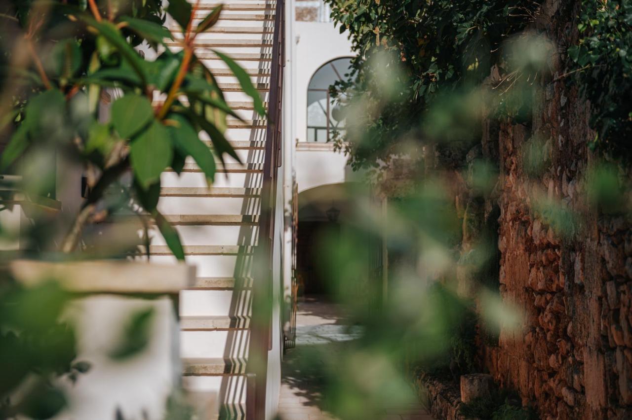 Palazzo Frangipane Acomodação com café da manhã Salve Exterior foto